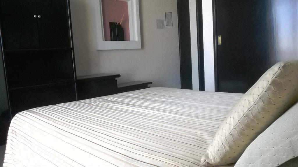 Hotel Mary Celaya  Pokoj fotografie