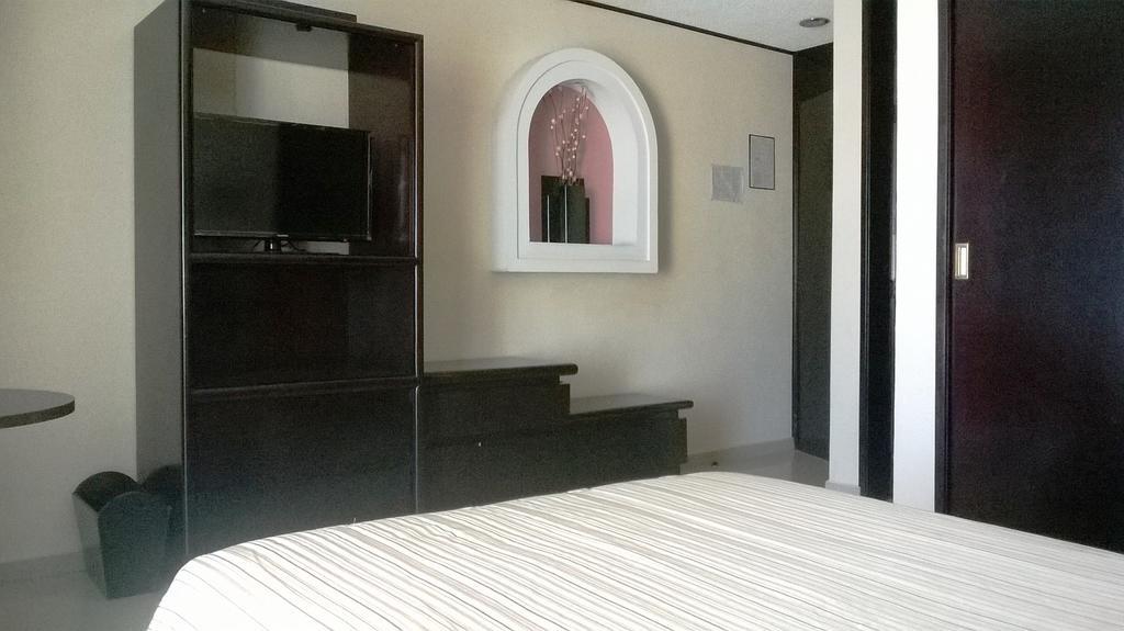 Hotel Mary Celaya  Pokoj fotografie