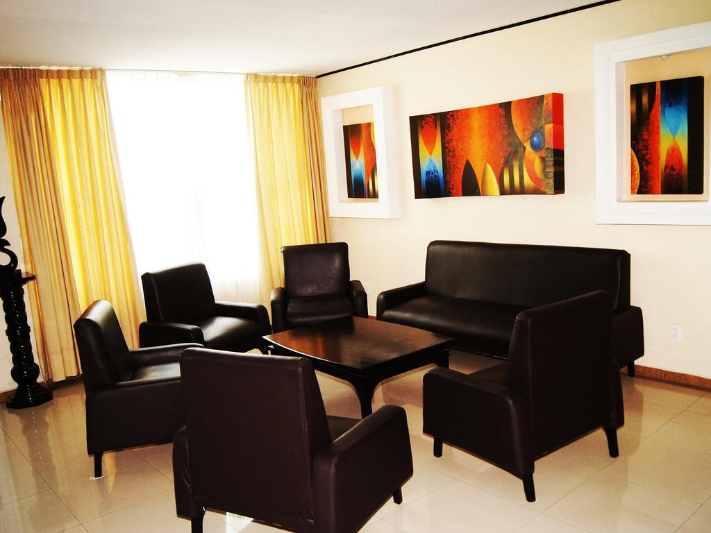 Hotel Mary Celaya  Exteriér fotografie